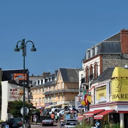 Le Hameau بيت للعطل *